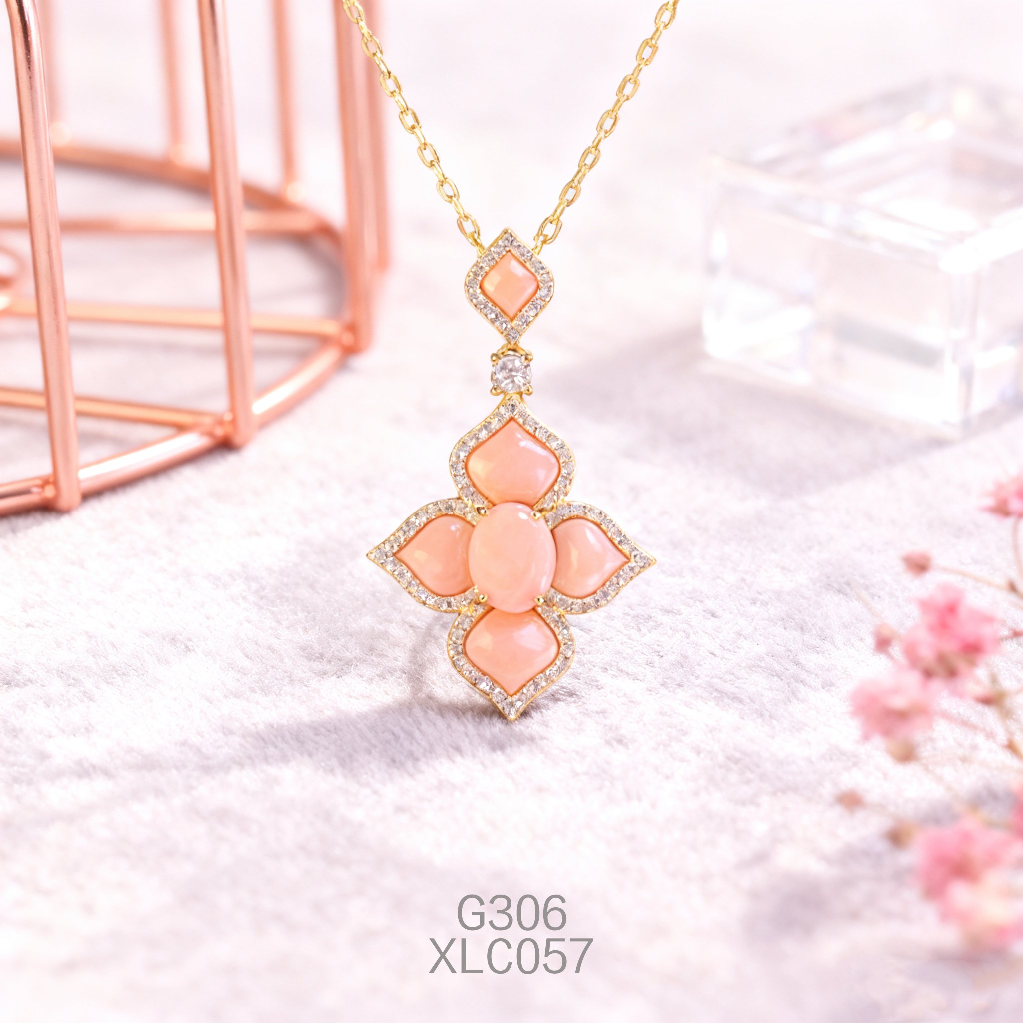 Gold-plated Zirconia Ice Crystal Flower Abalone Necklace