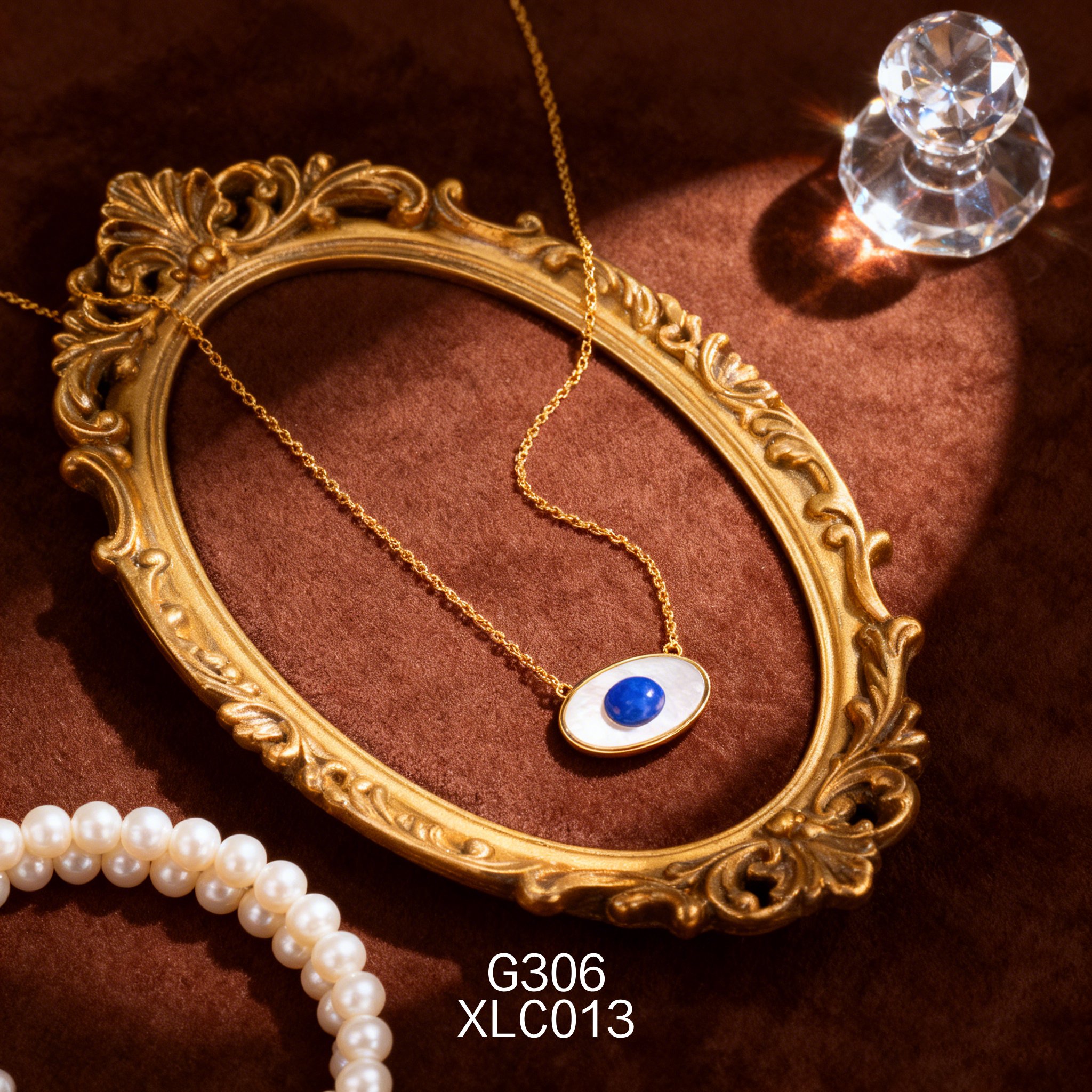 Gold-plated Mother of Pearl and Lapis Lazuli Oval Necklace