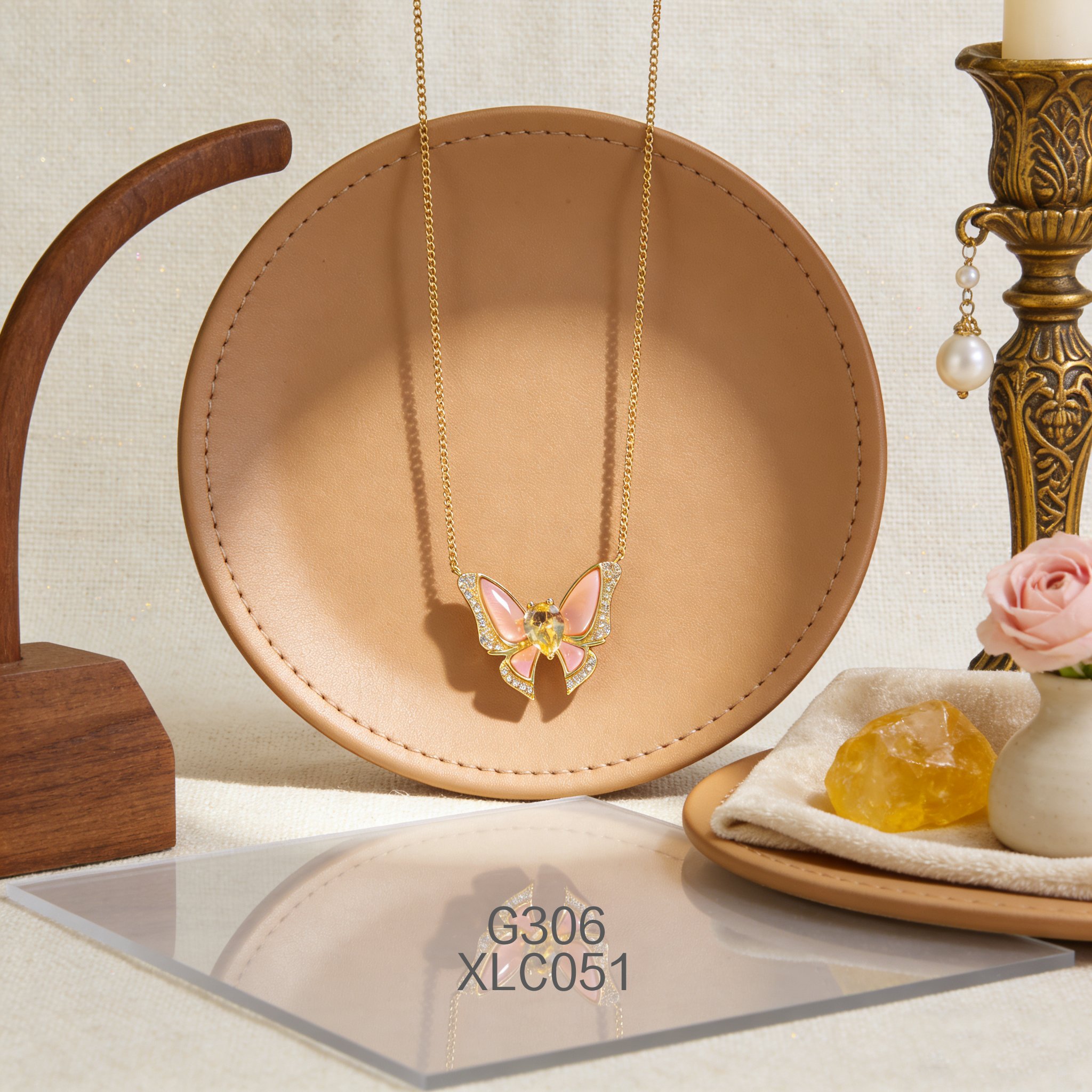Collana placcata oro con Farfalla in Zirconia e Citrino e Abalone