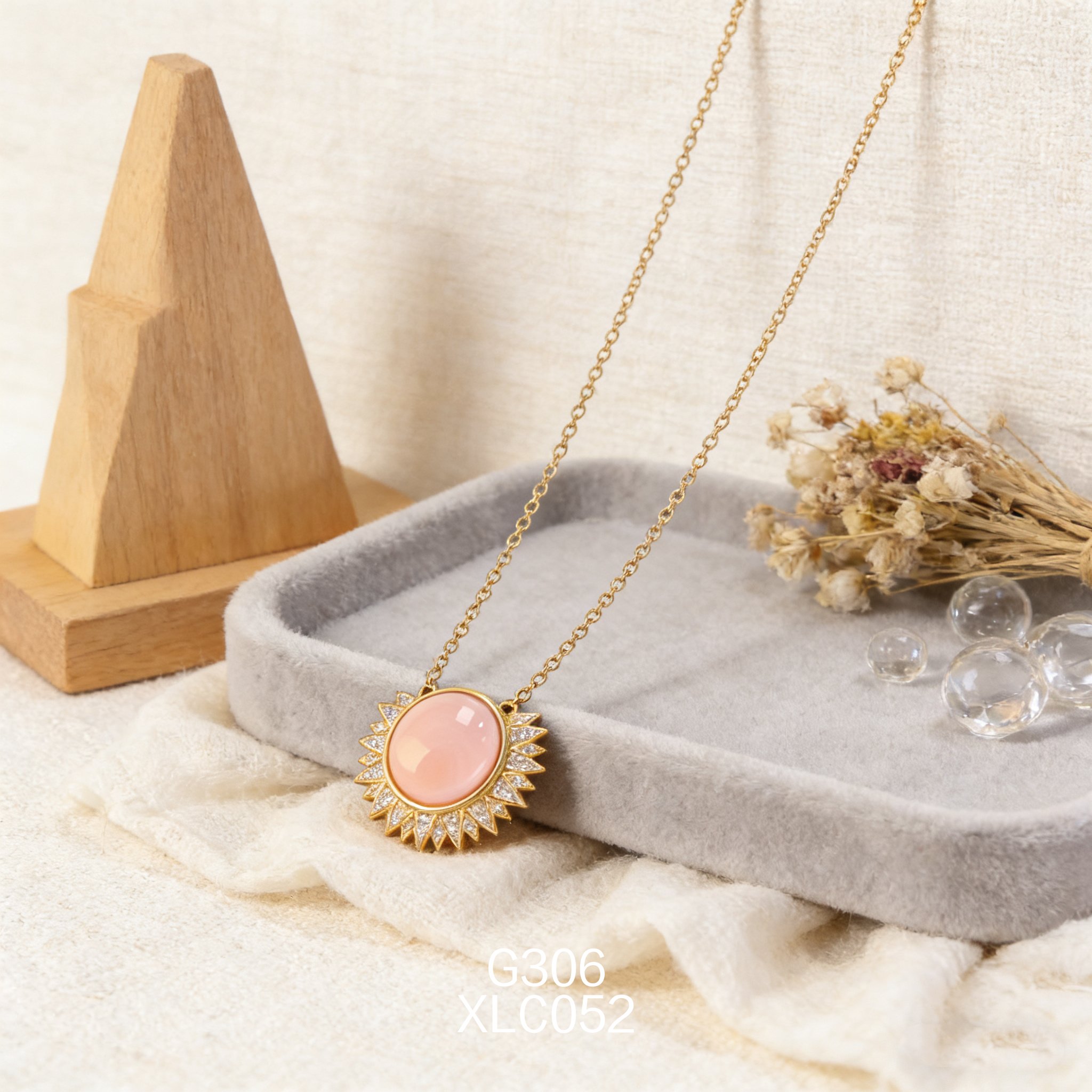 Gold-plated 12.6 x 5mm Zirconia Abalone Necklace