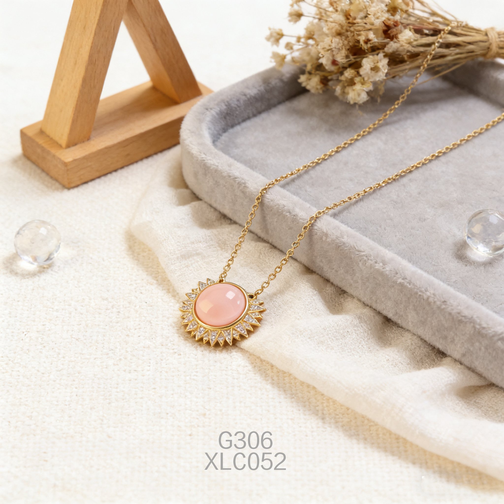 Gold-plated 12.6 x 5mm Zirconia Abalone Necklace