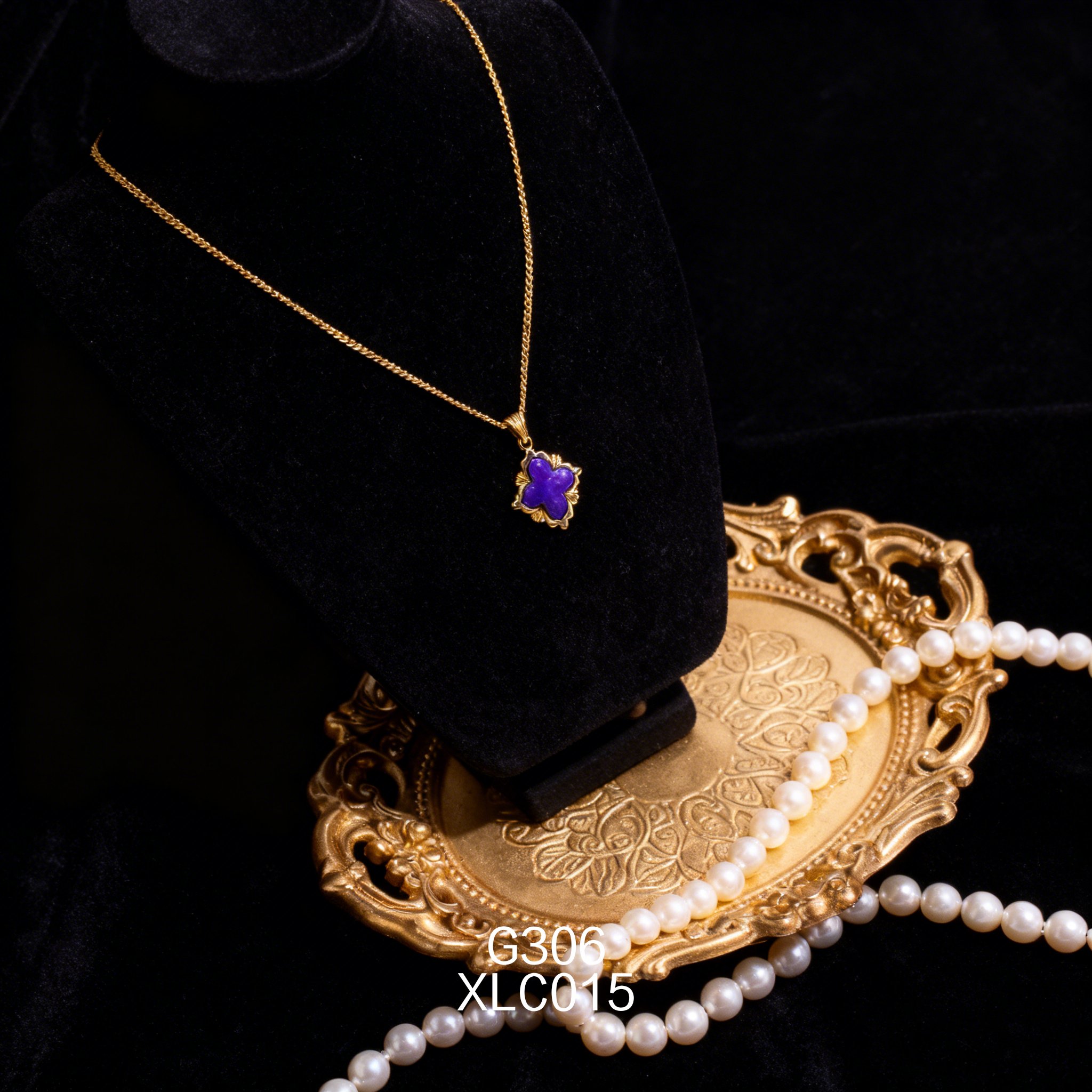 Collana placcata oro con Quadrifoglio e Lapislazzuli 12.5x14mm