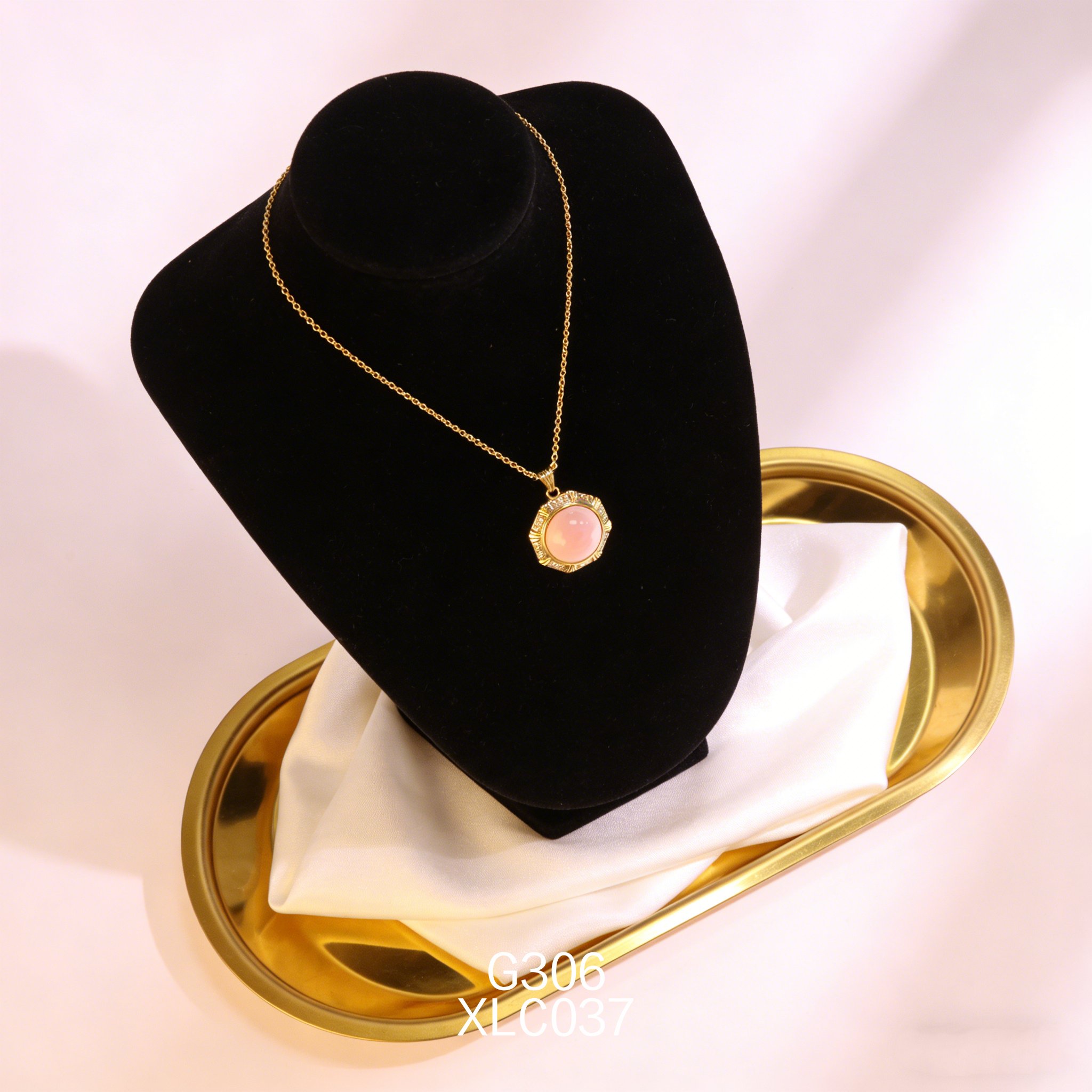 電鍍黃金 12.6mm 鋯石女皇貝項鍊