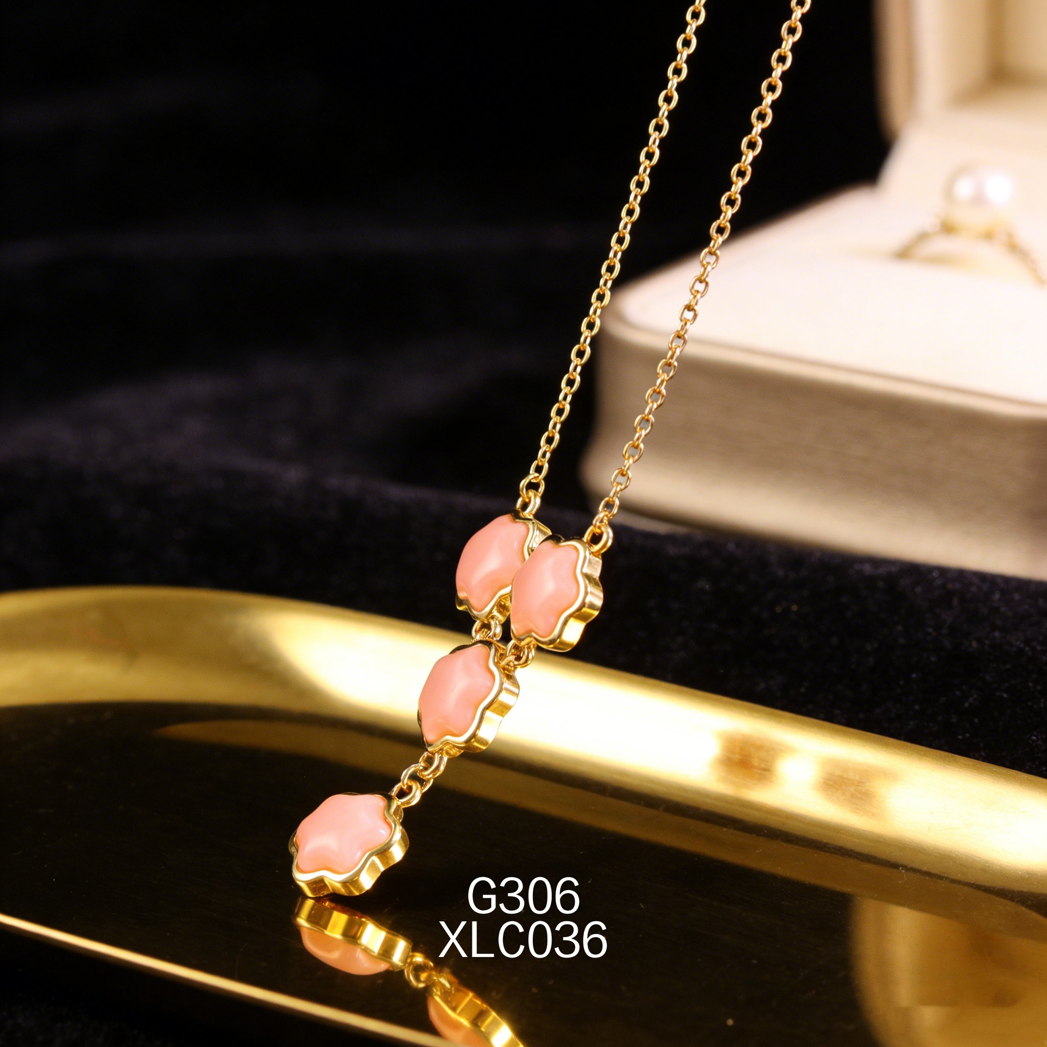 电镀黄金女皇贝星星项链