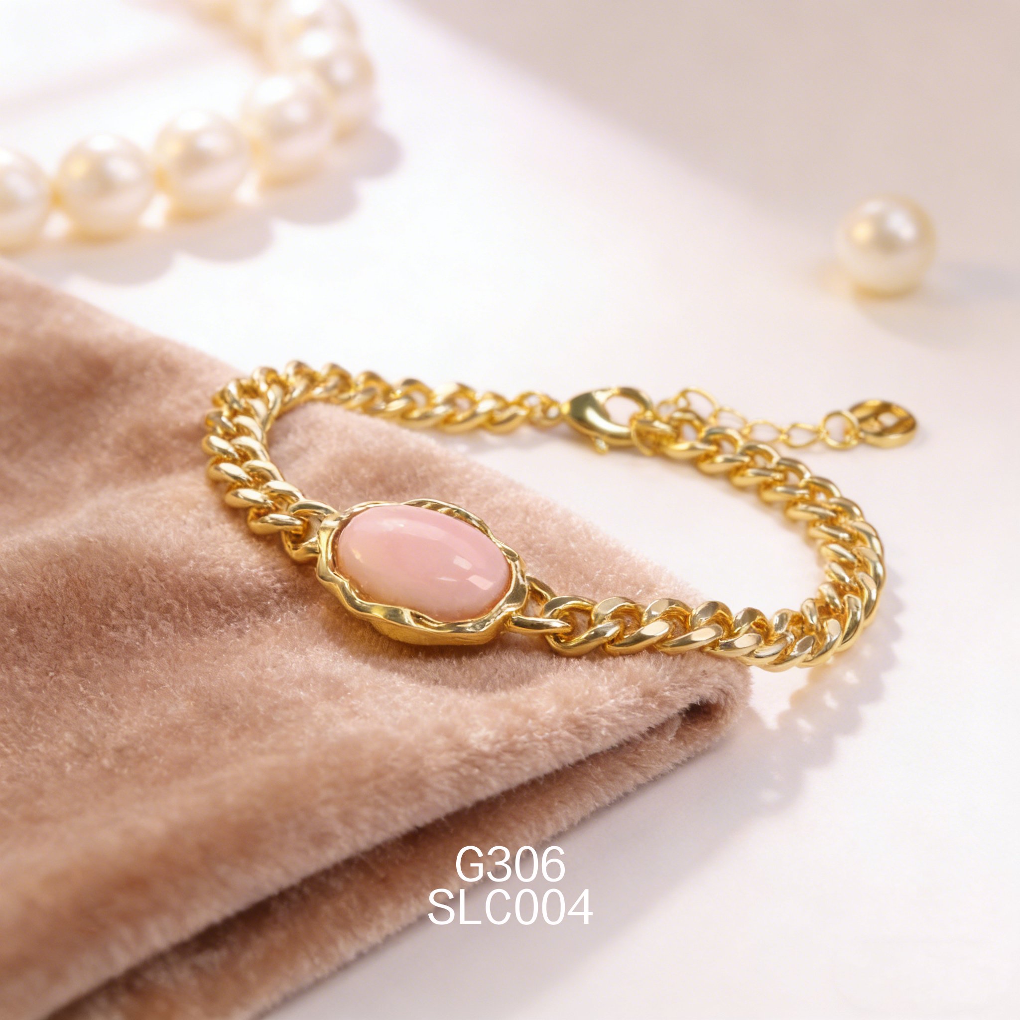 電鍍黃金橢圓女皇貝手鏈