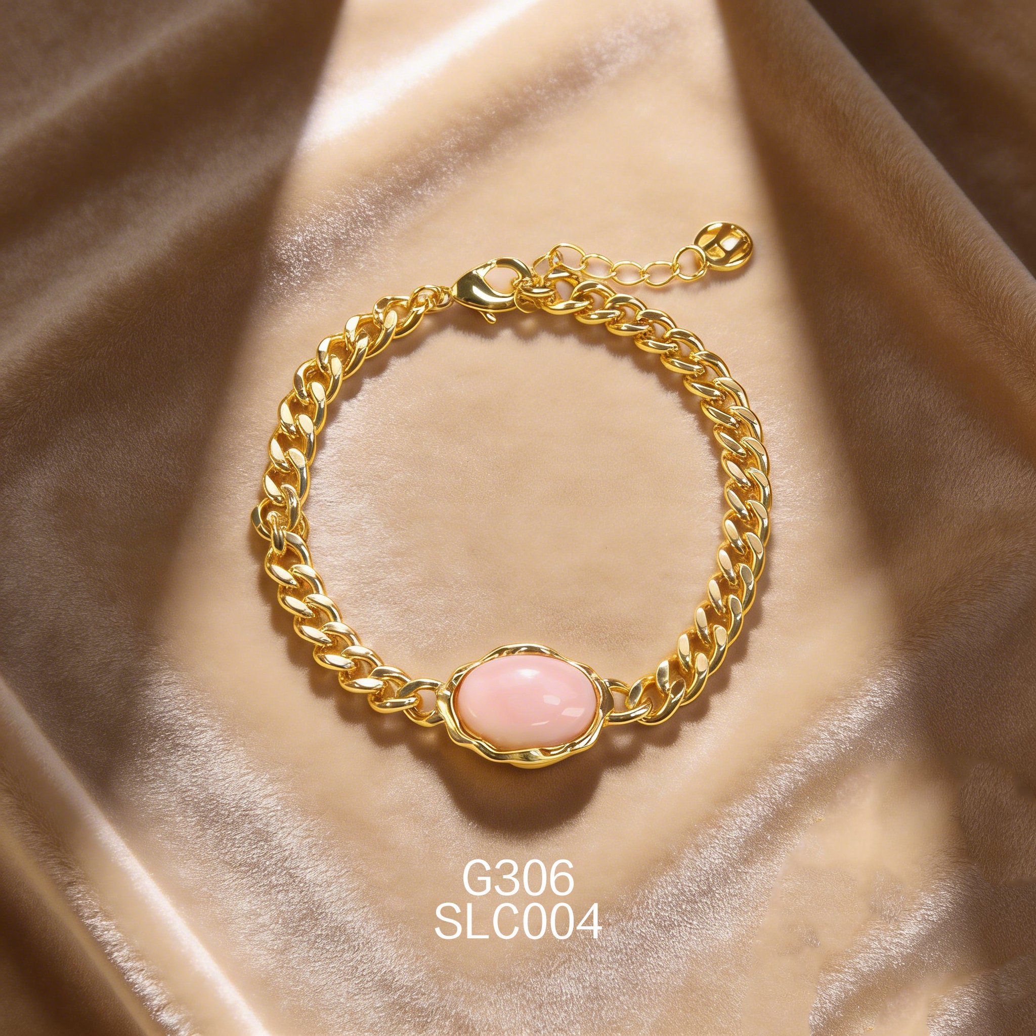 電鍍黃金橢圓女皇貝手鏈