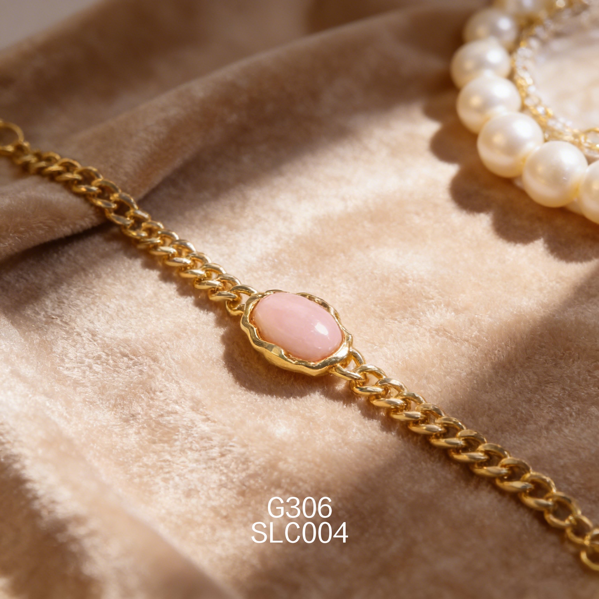 電鍍黃金橢圓女皇貝手鏈