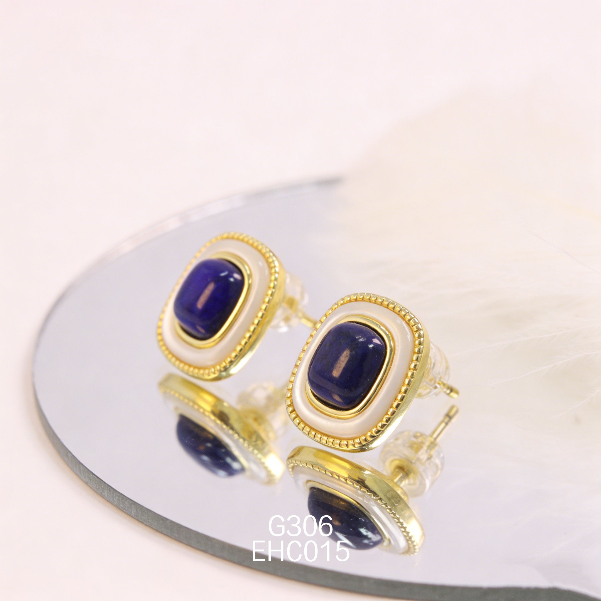 電鍍黃金青金白貝方糖耳環