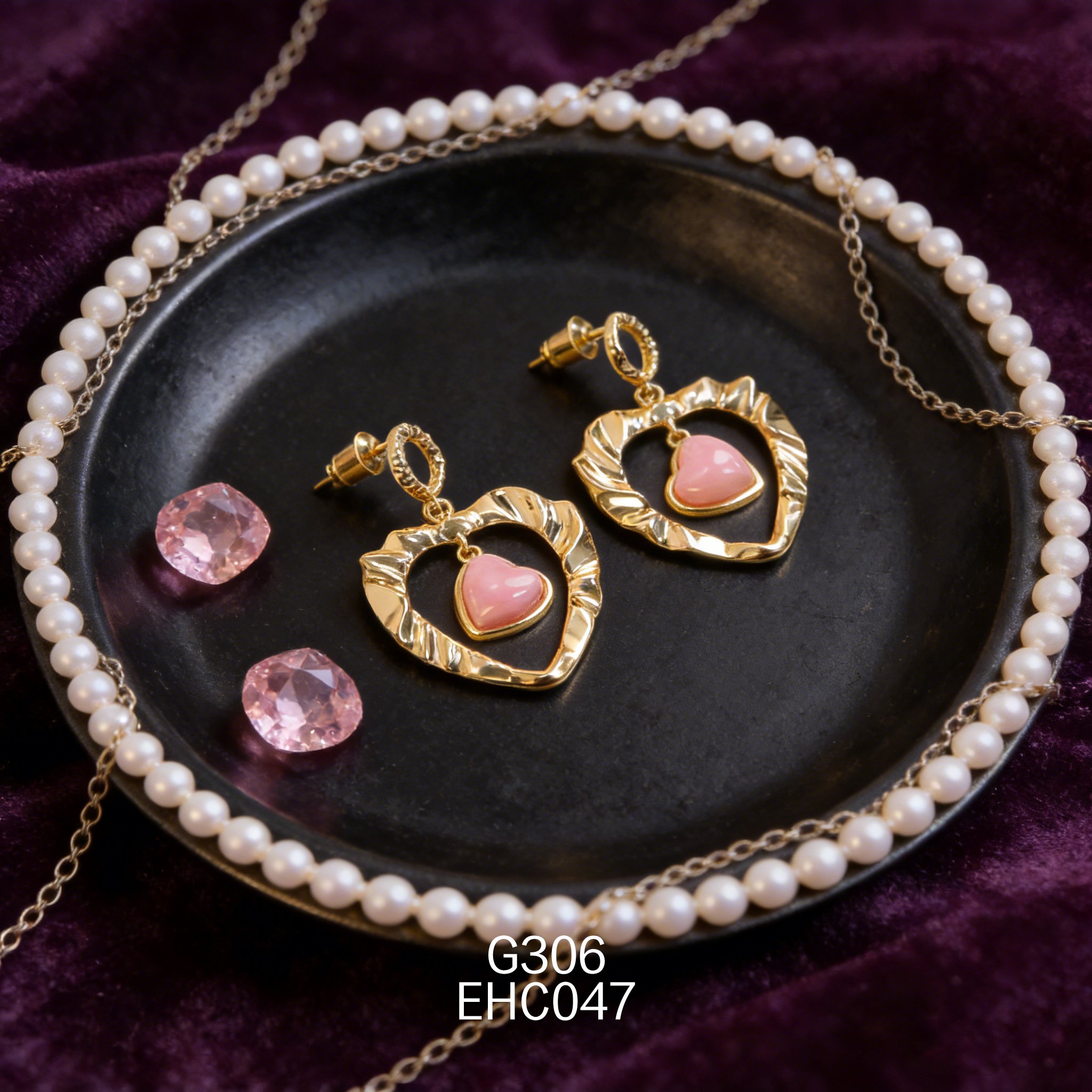 电镀黄金女皇贝耳环