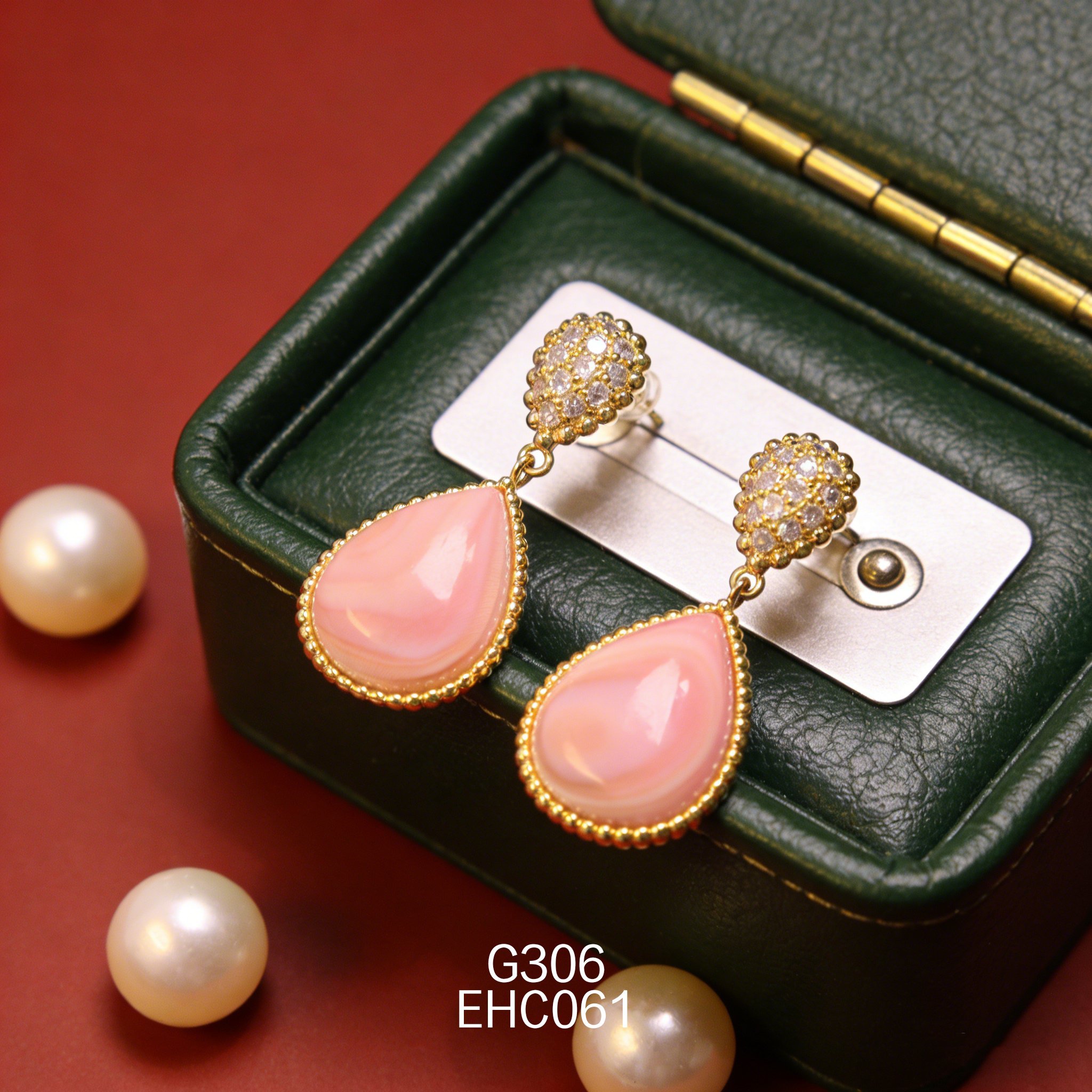 Orecchini placcati oro con Orechia di mare