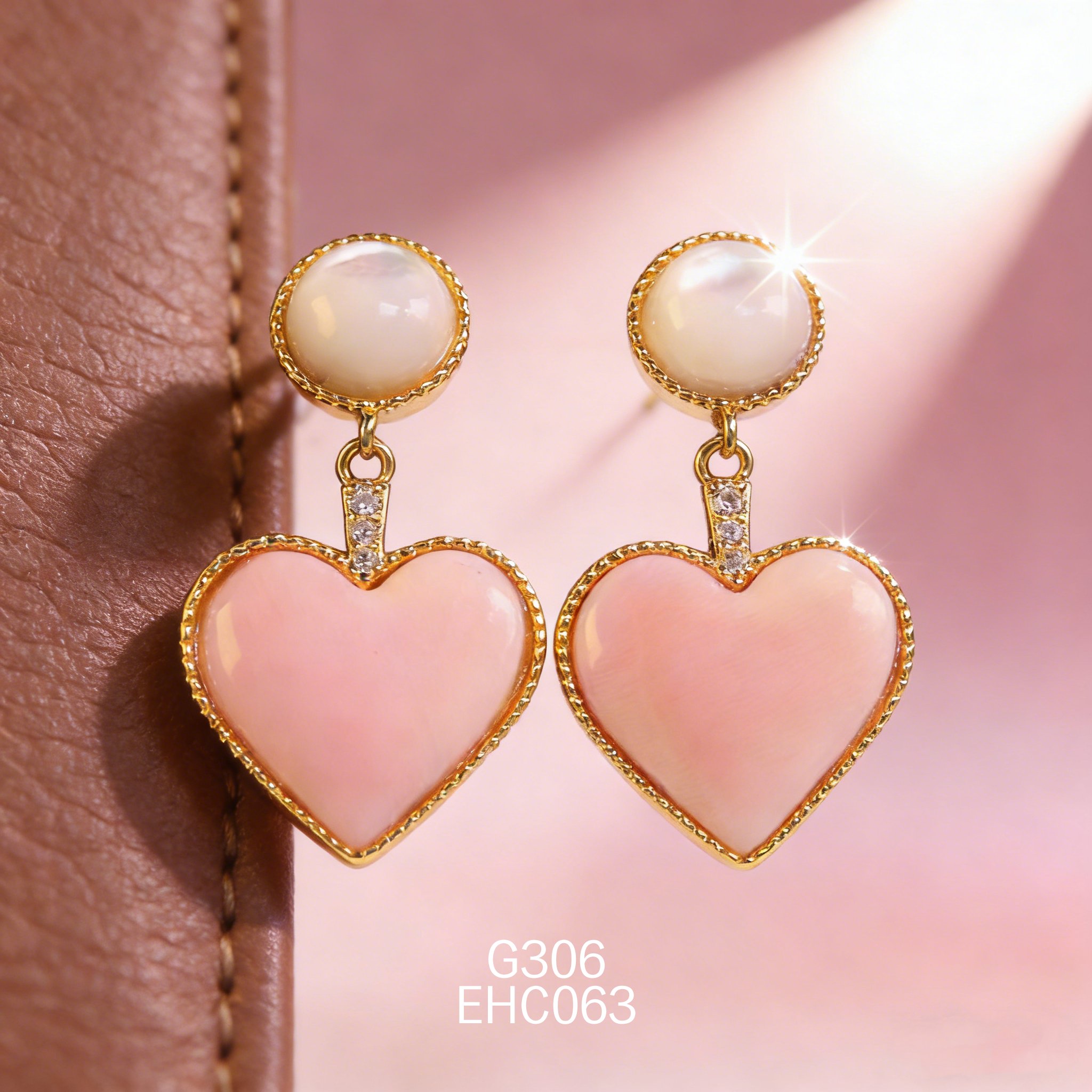 電鍍黃金白貝女皇貝耳環