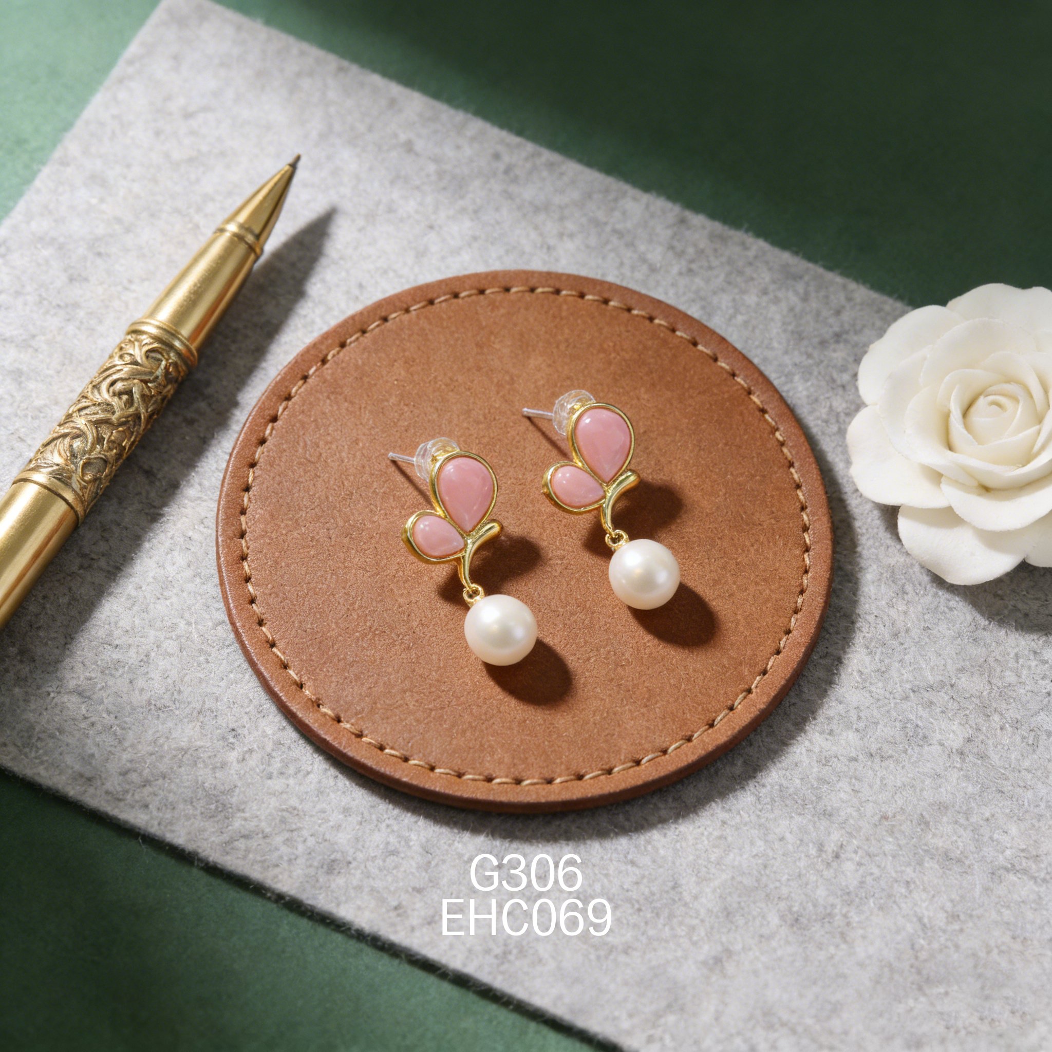 電鍍黃金女皇貝珍珠耳環