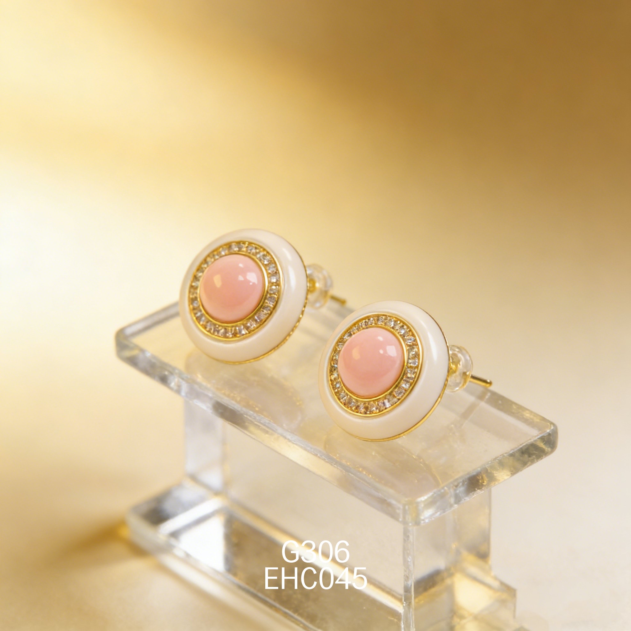 电镀黄金16白贝 + 8mm 女皇贝锆石耳环