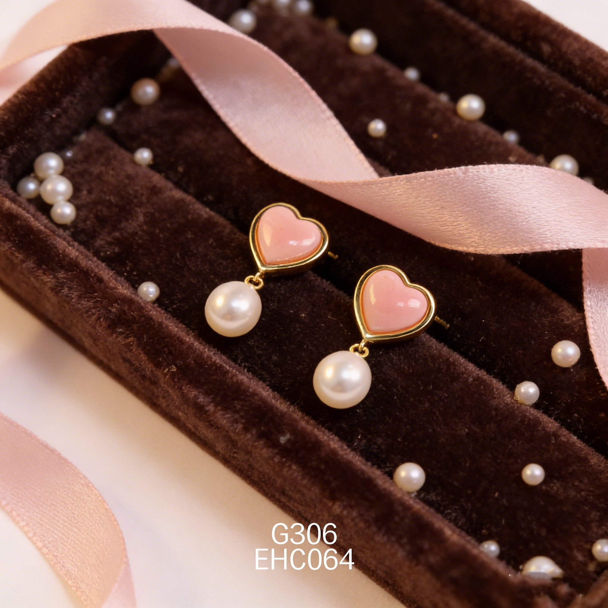 电镀黄金女皇贝珍珠耳环